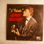 Buy vinyl record HALLYDAY JOHNNY L'IDOLE - 12 TITRES - LABEL ROUGE for sale